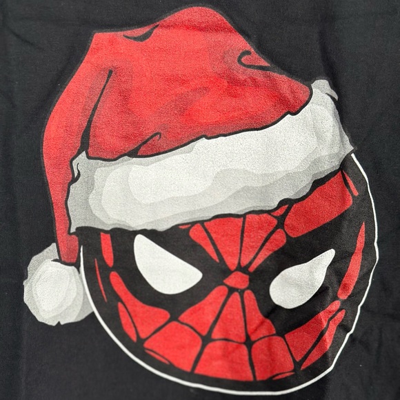 Marvel Christmas Spider-Man Santa Hat T-Shirt - Picture 2 of 4